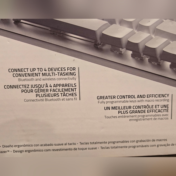 Razer Pro Type Wireless Mechanical Keyboard - Picture 8 of 9